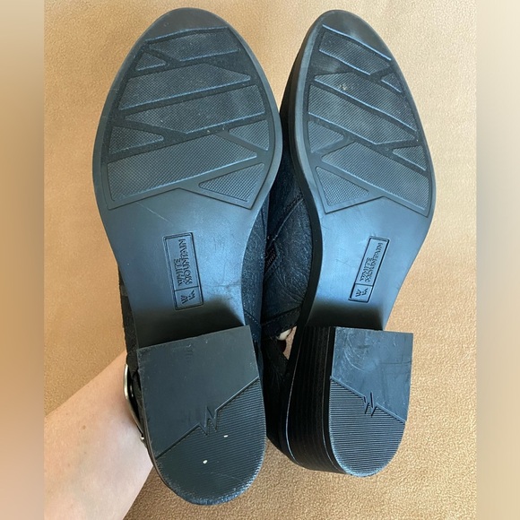 White Mountain Boots Womens Davenport Ankle Bootie Black Buckle Heels 9M - Picture 9 of 11